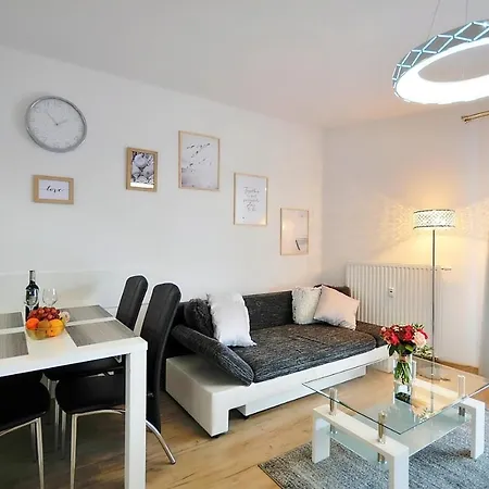 Michelle Polanki Park Apartment Kolberg